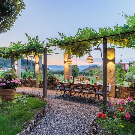 וילה 5 Bedrooms Traditional In Lucca Vorno
