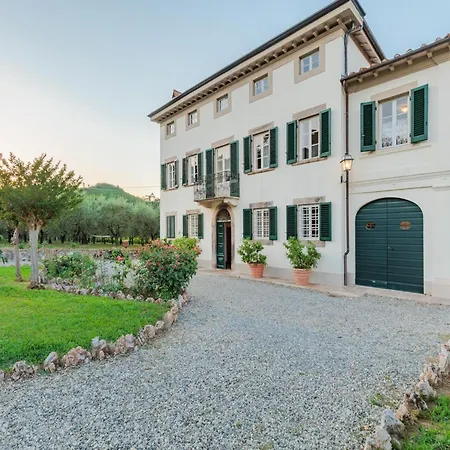 וילה 5 Bedrooms Traditional In Lucca Vorno