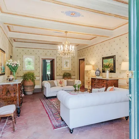 5 Bedrooms Traditional In Lucca Vorno