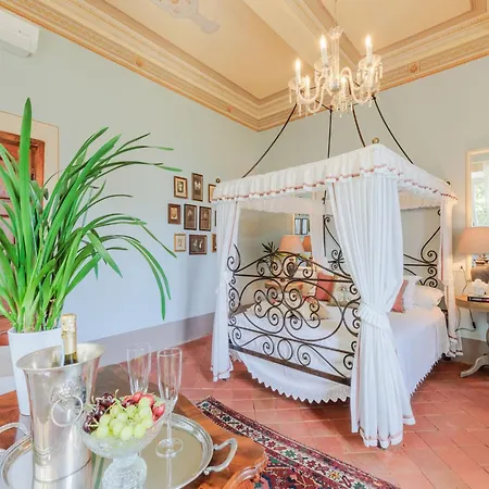 5 Bedrooms Traditional In Lucca Villa Vorno