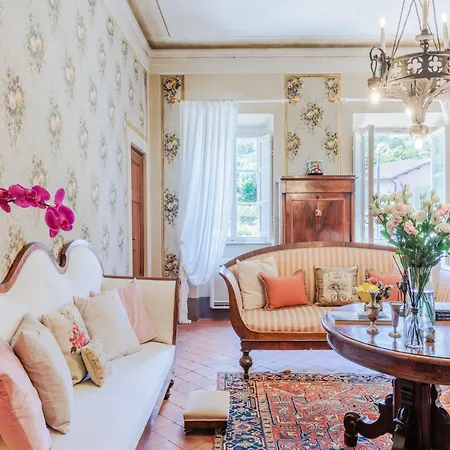 Villa 5 Bedrooms Traditional In Lucca *