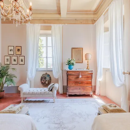 5 Bedrooms Traditional In Lucca Villa Vorno