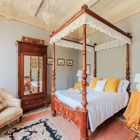 Villa 5 Bedrooms Traditional In Lucca Vorno